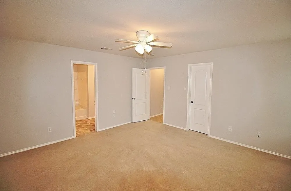 217 Silver Spur Drive Waxahachie, TX 75165