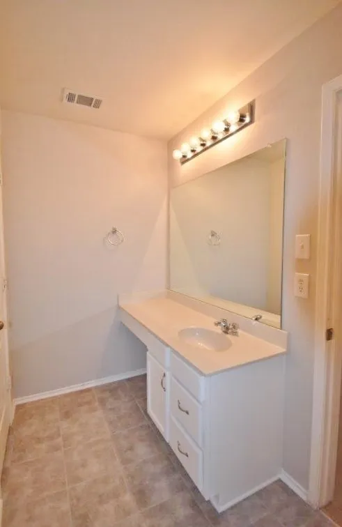 217 Silver Spur Drive Waxahachie, TX 75165