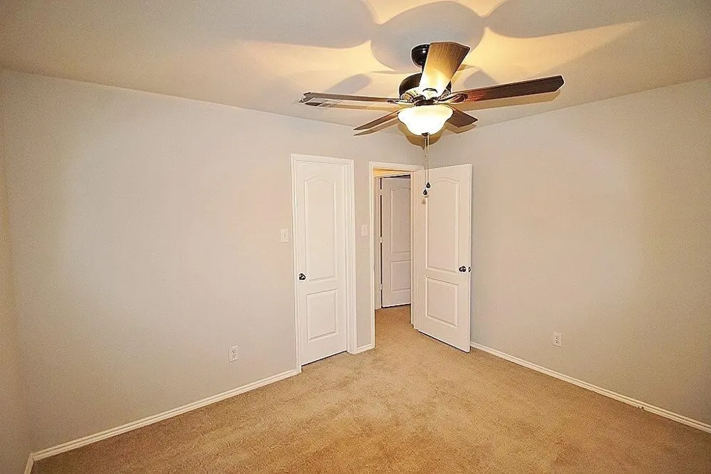 217 Silver Spur Drive Waxahachie, TX 75165