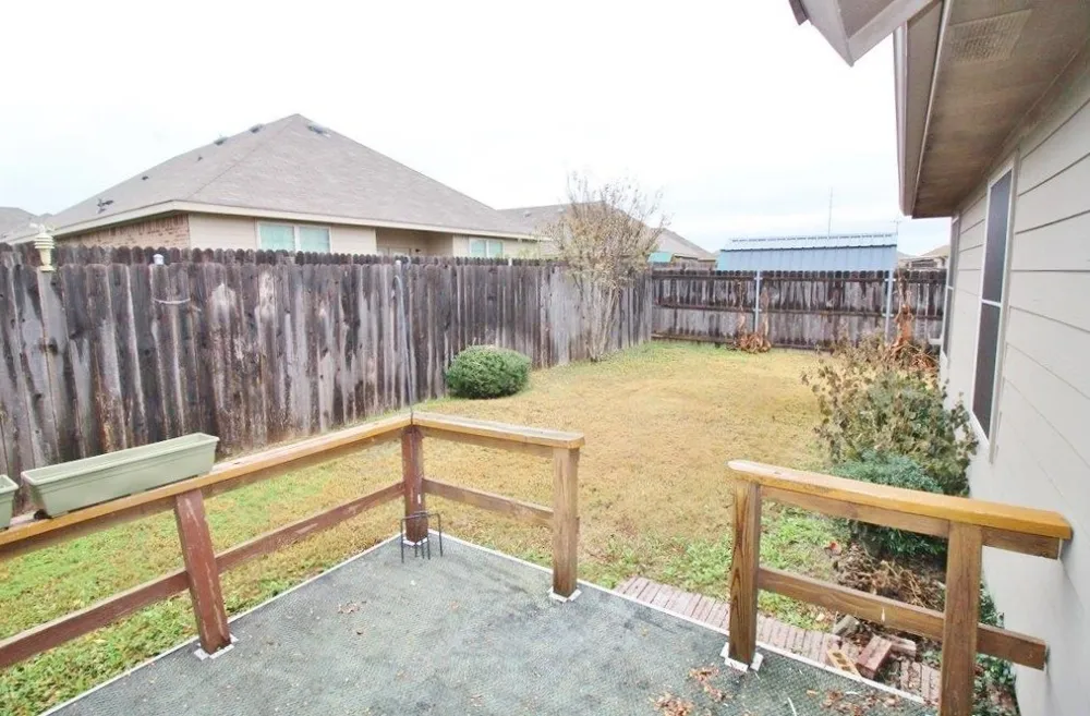 217 Silver Spur Drive Waxahachie, TX 75165