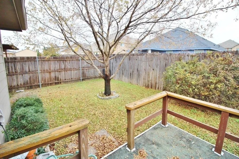217 Silver Spur Drive Waxahachie, TX 75165