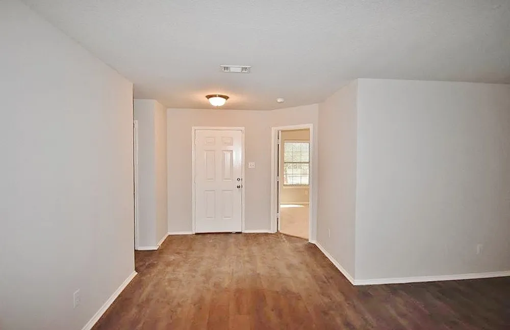 217 Silver Spur Drive Waxahachie, TX 75165