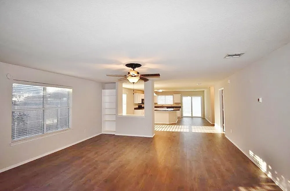 217 Silver Spur Drive Waxahachie, TX 75165