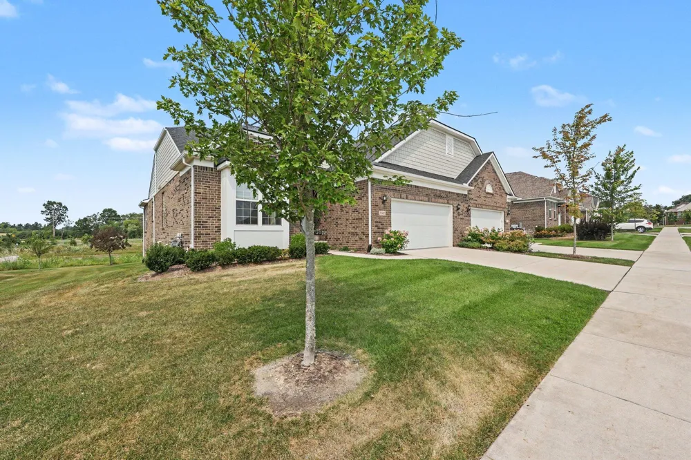 3580 Bella Vista Drive Ann Arbor, MI 48108