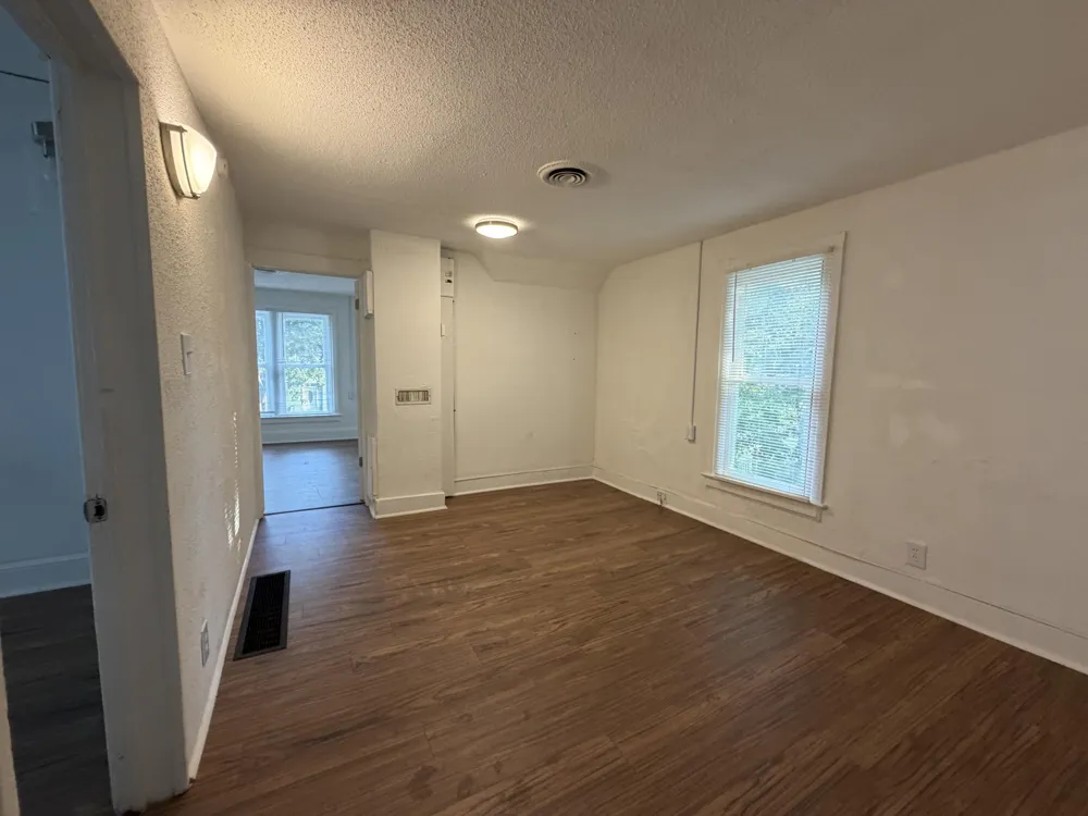 1221 Wells Place #2 Kalamazoo, MI 49001