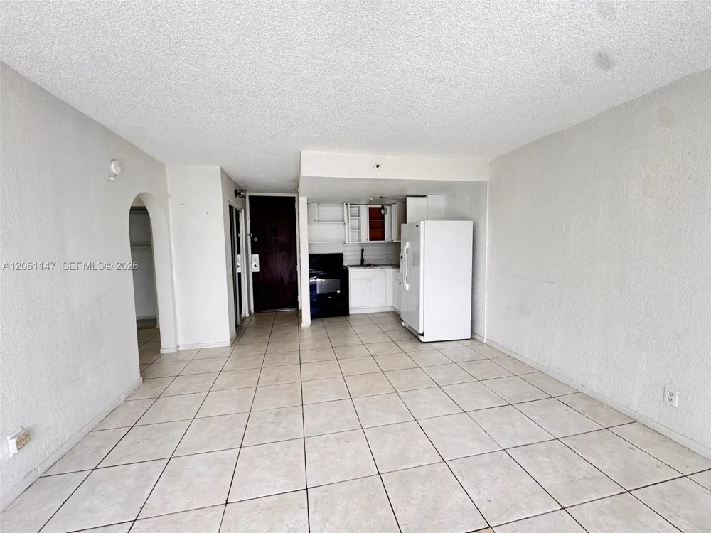 16450 NW 2nd Ave #207 Miami, FL 33169