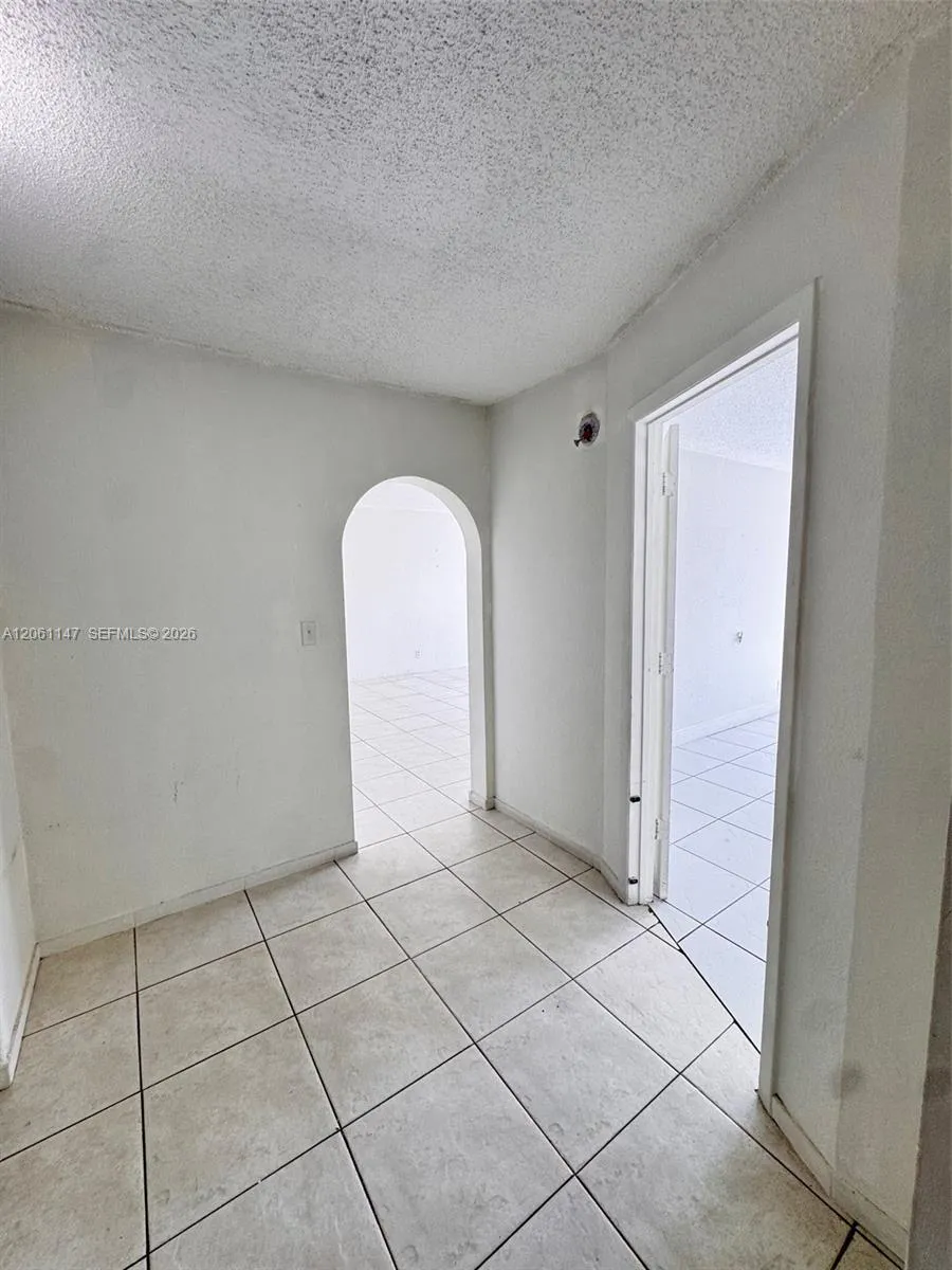 16450 NW 2nd Ave #207 Miami, FL 33169