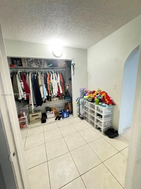 16450 NW 2nd Ave #207 Miami, FL 33169