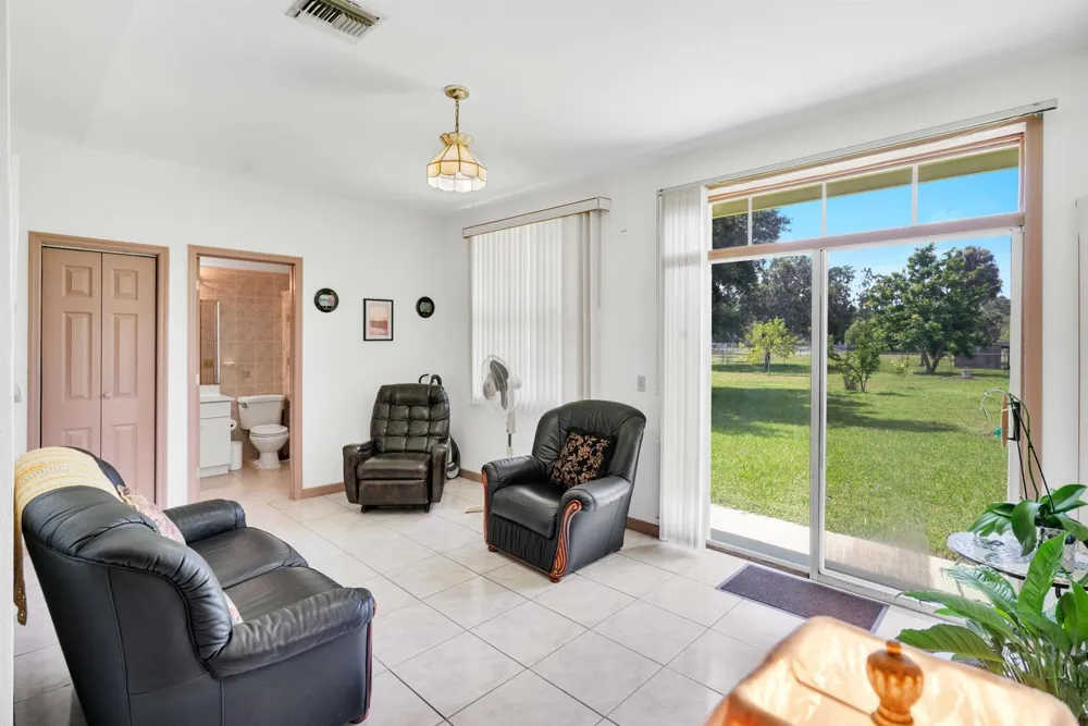 420 18TH AVENUE NE Naples, FL 34120