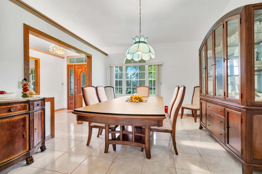 420 18TH AVENUE NE Naples, FL 34120