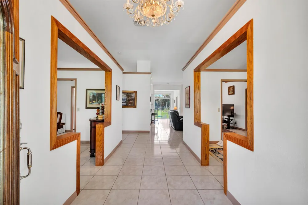 420 18TH AVENUE NE Naples, FL 34120