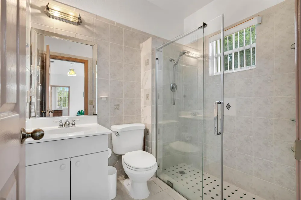 420 18TH AVENUE NE Naples, FL 34120