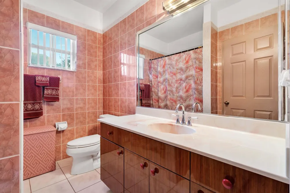 420 18TH AVENUE NE Naples, FL 34120