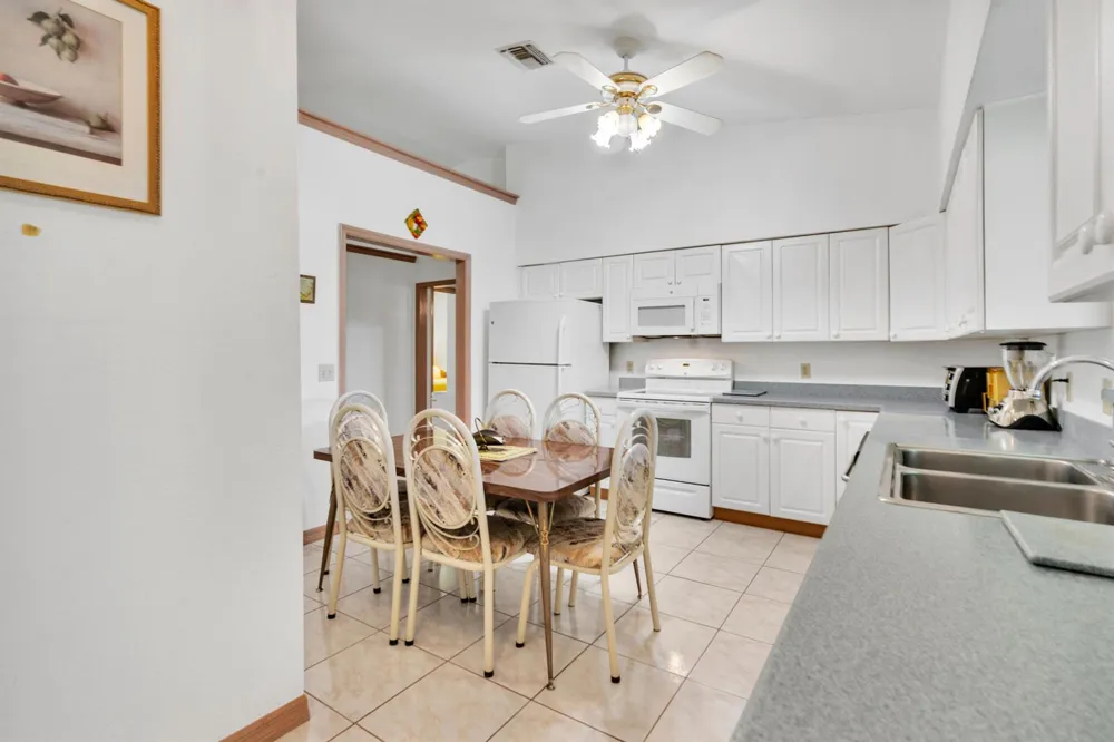 420 18TH AVENUE NE Naples, FL 34120