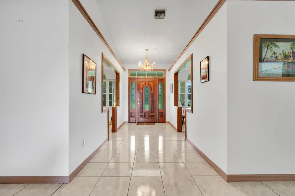 420 18TH AVENUE NE Naples, FL 34120