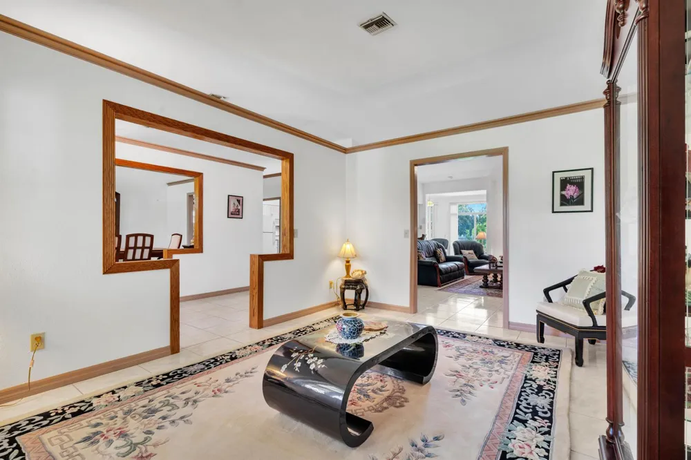 420 18TH AVENUE NE Naples, FL 34120