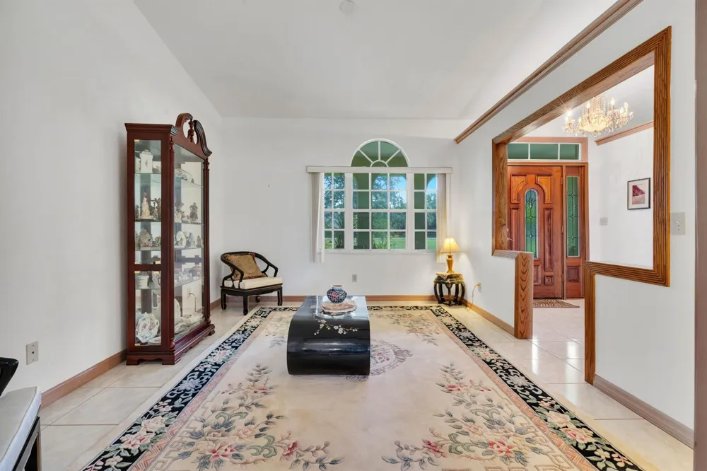 420 18TH AVENUE NE Naples, FL 34120