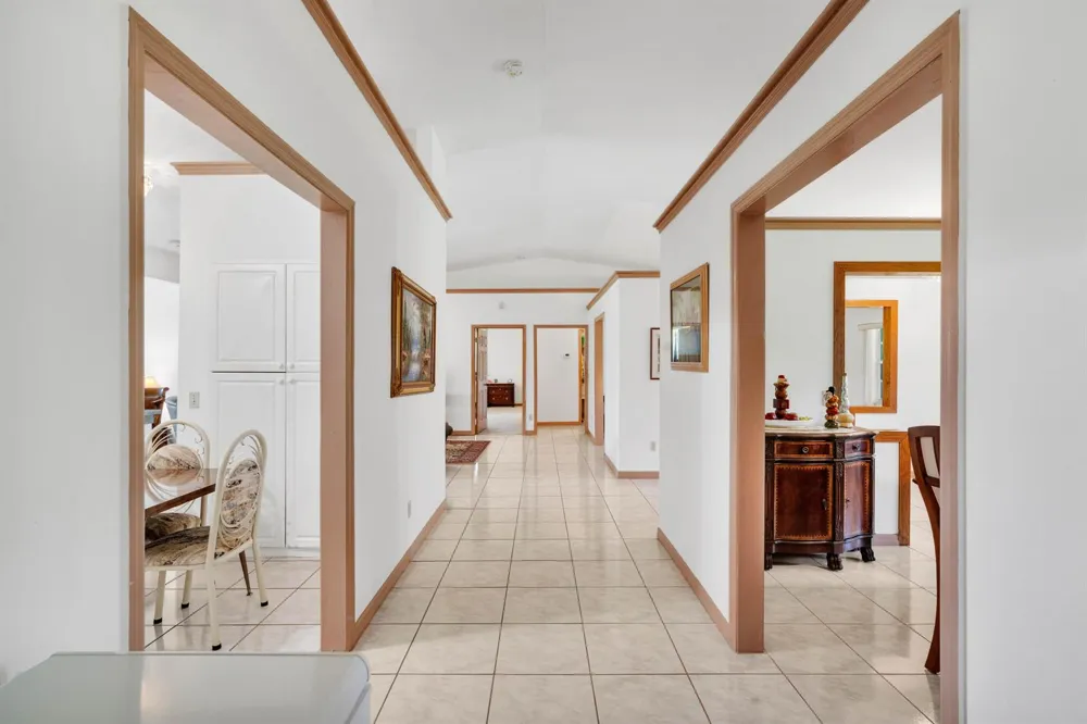 420 18TH AVENUE NE Naples, FL 34120