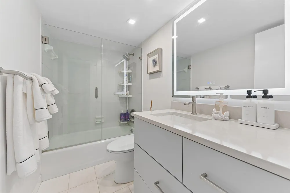 1021 HILLSBORO MILE #1008 Hillsboro Beach, FL 33062