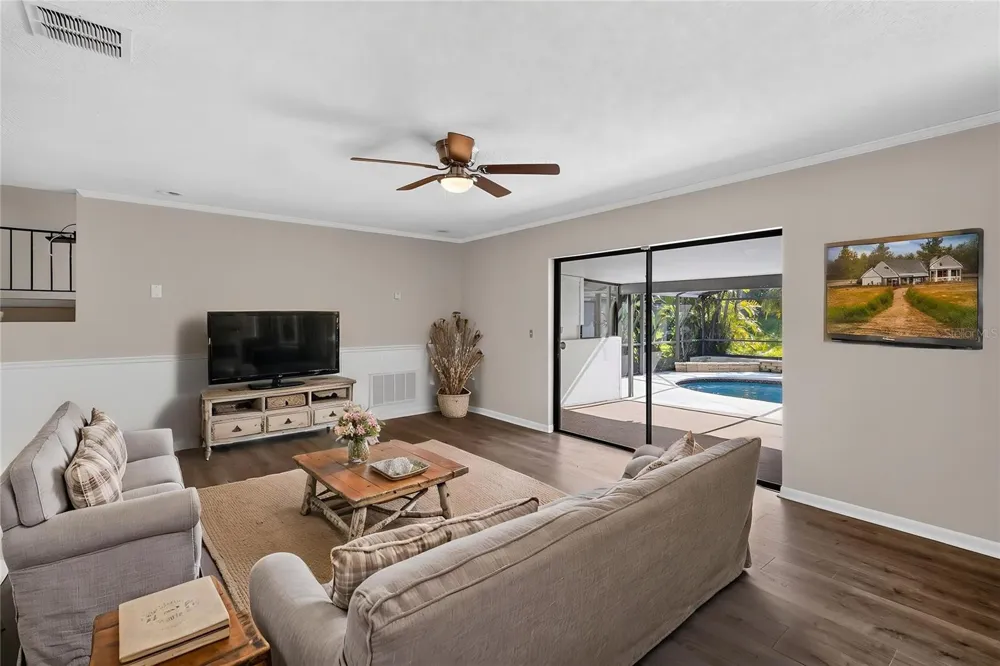 656 LITTLE WEKIVA ROAD Altamonte Springs, FL 32714