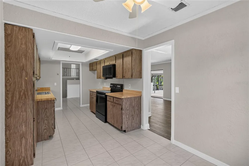 656 LITTLE WEKIVA ROAD Altamonte Springs, FL 32714
