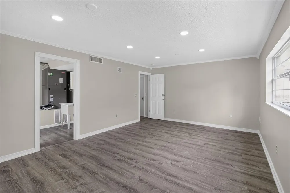 656 LITTLE WEKIVA ROAD Altamonte Springs, FL 32714
