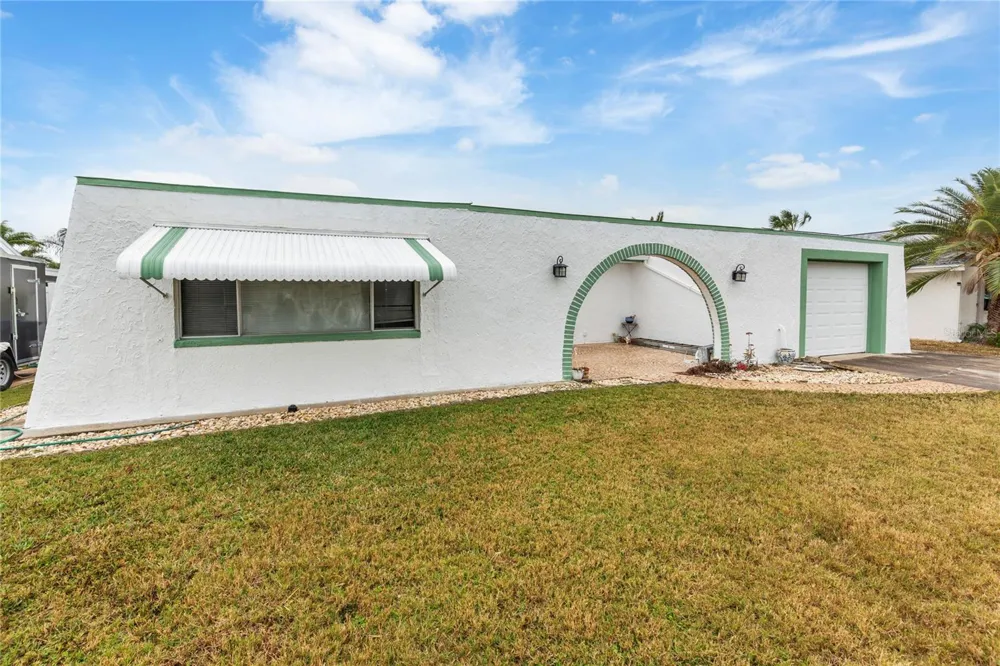 3228 ROCK VALLEY DRIVE Holiday, FL 34691