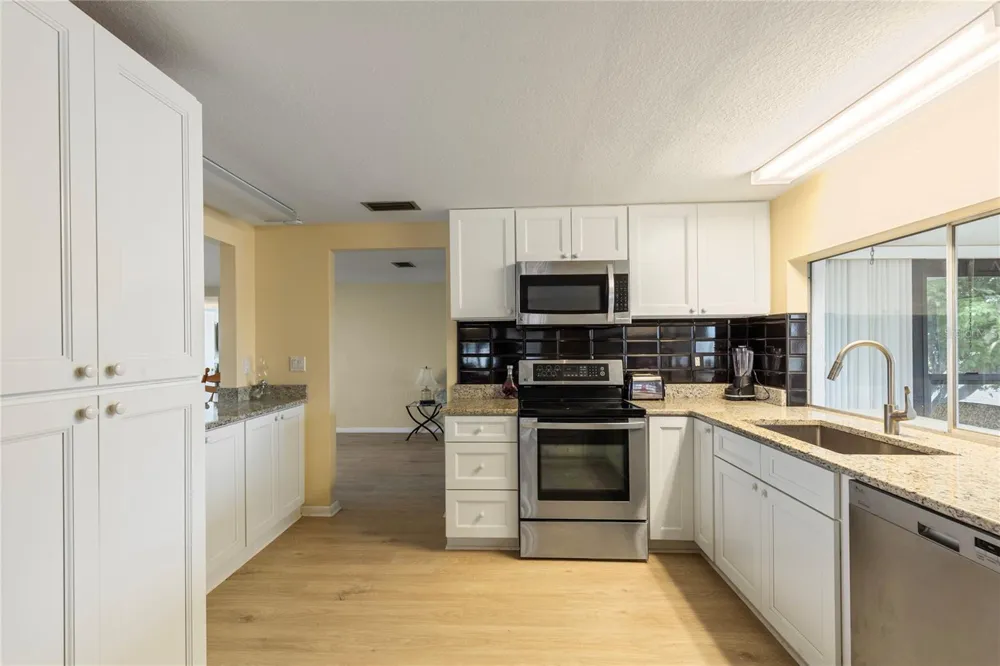 3228 ROCK VALLEY DRIVE Holiday, FL 34691