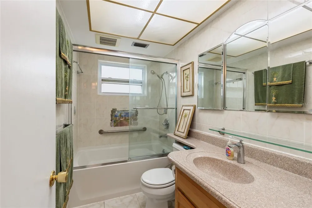 3228 ROCK VALLEY DRIVE Holiday, FL 34691