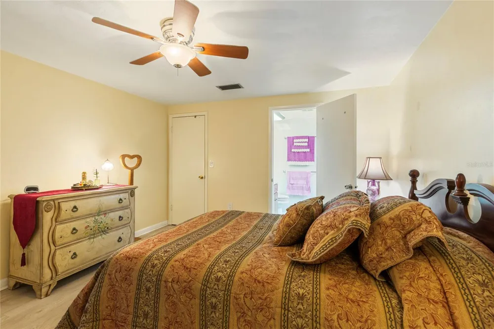 3228 ROCK VALLEY DRIVE Holiday, FL 34691