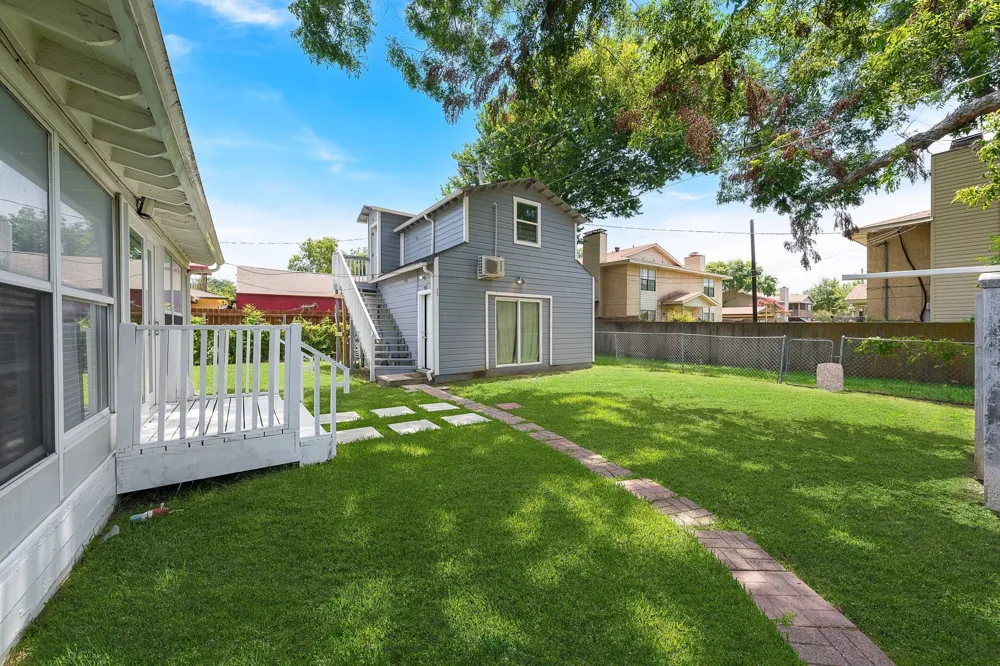 2546 Havenhurst Street Farmers Branch, TX 75234