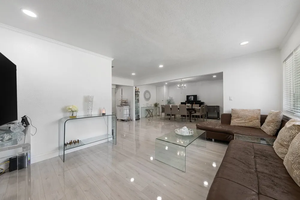2546 Havenhurst Street Farmers Branch, TX 75234