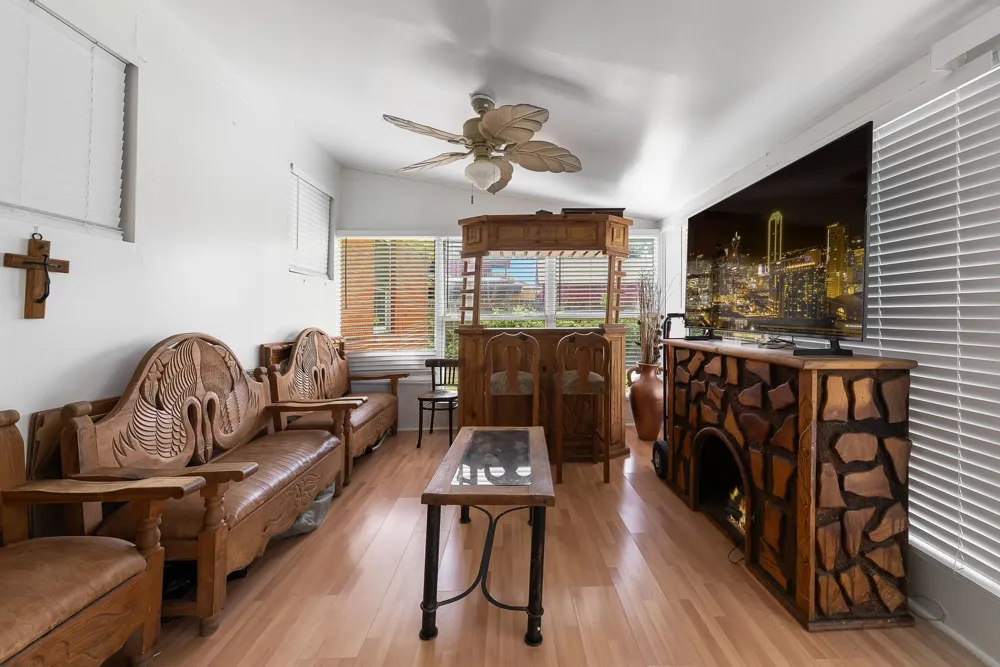 2546 Havenhurst Street Farmers Branch, TX 75234