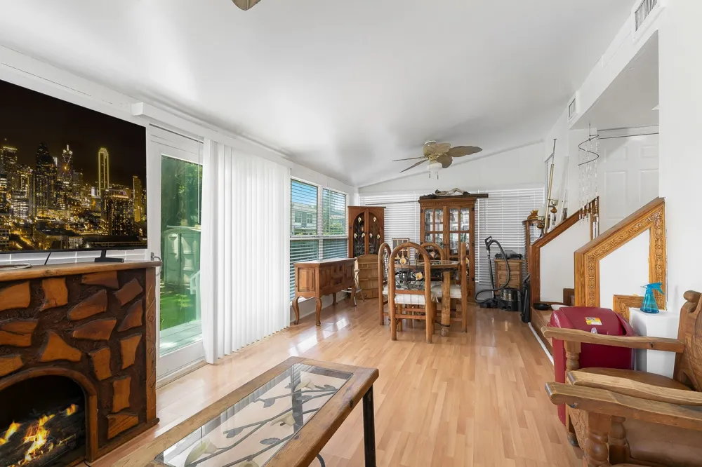 2546 Havenhurst Street Farmers Branch, TX 75234