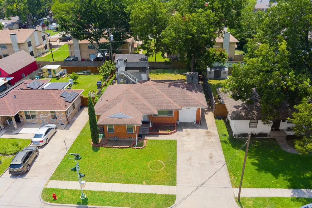 2546 Havenhurst Street Farmers Branch, TX 75234