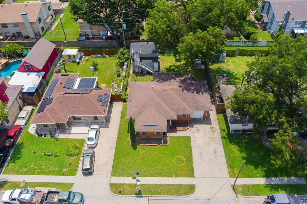 2546 Havenhurst Street Farmers Branch, TX 75234