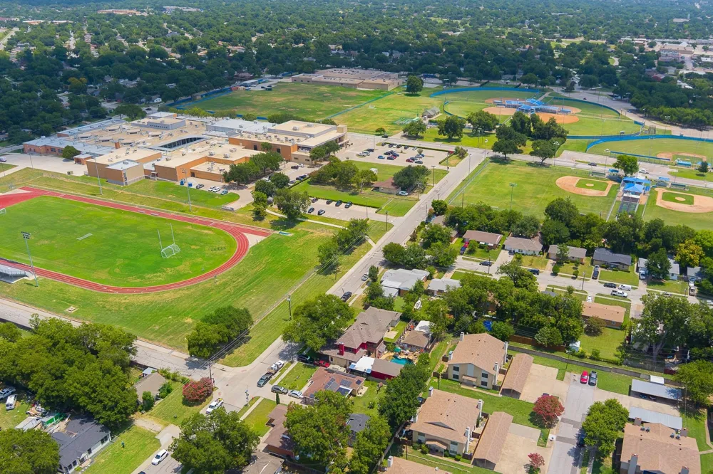 2546 Havenhurst Street Farmers Branch, TX 75234