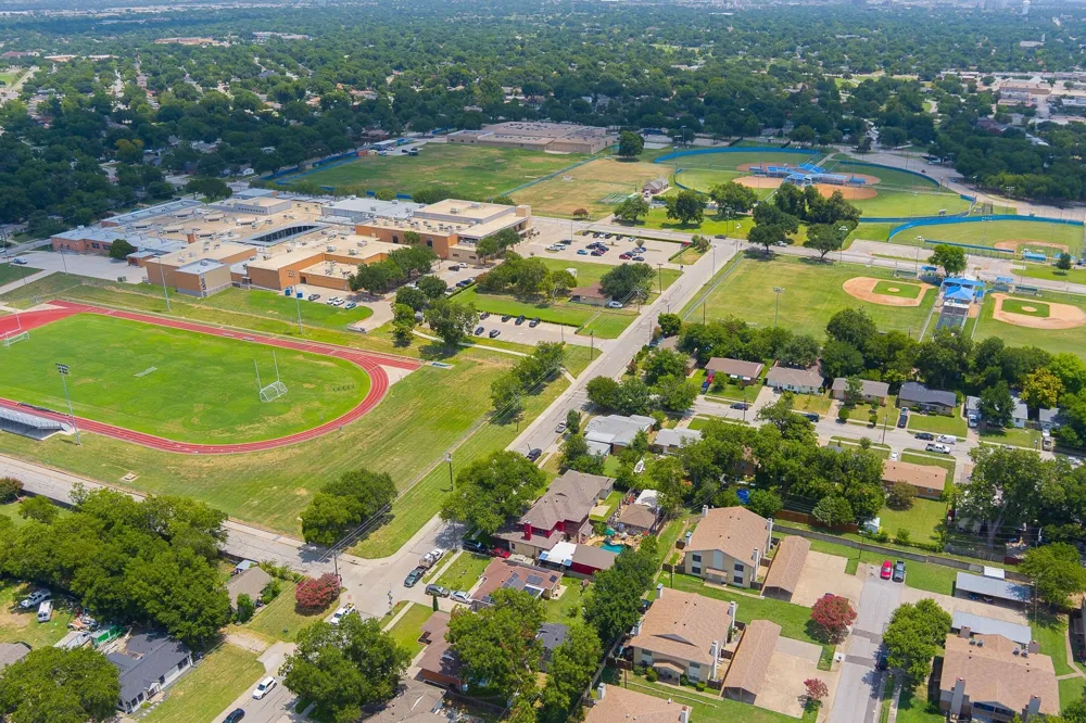 2546 Havenhurst Street Farmers Branch, TX 75234