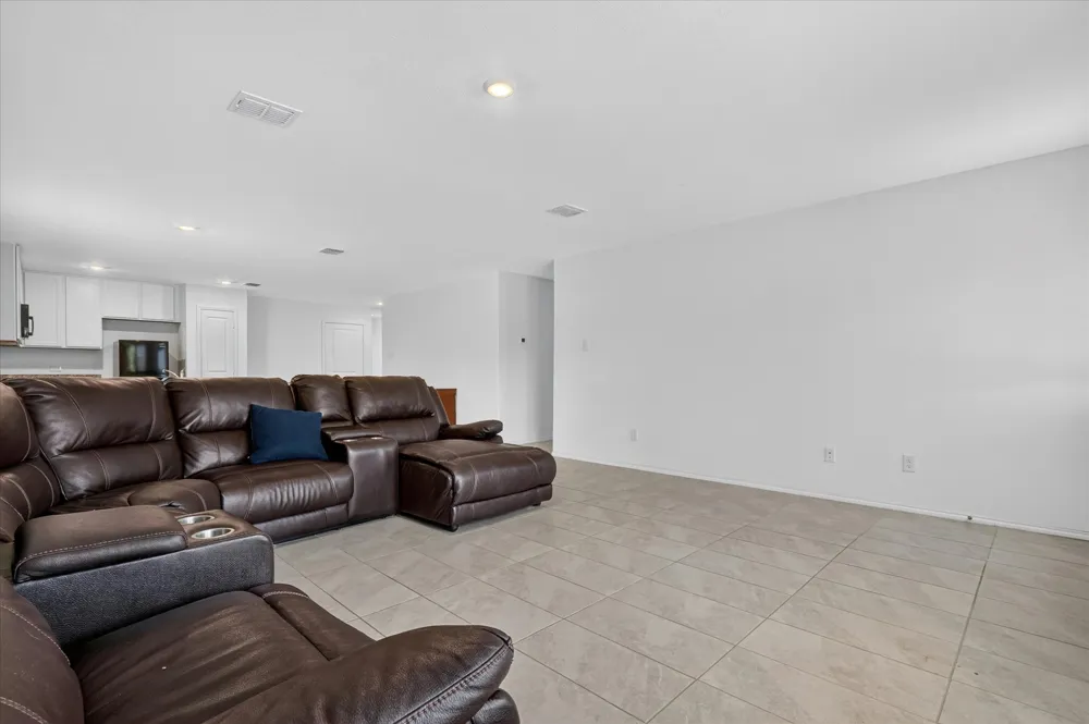 2003 Ava Drive Ennis, TX 75119