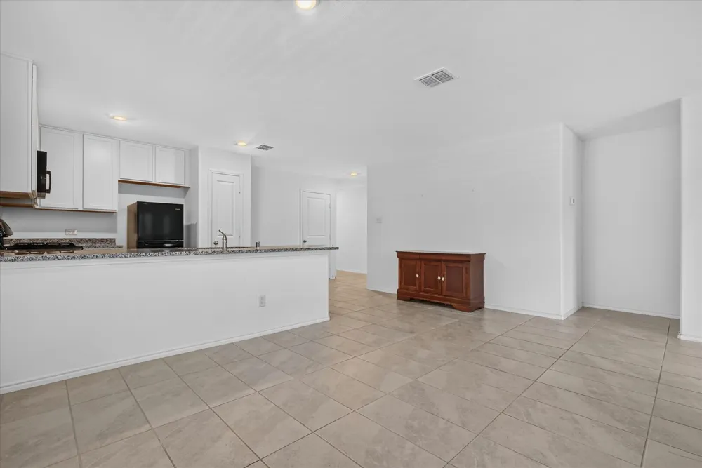 2003 Ava Drive Ennis, TX 75119