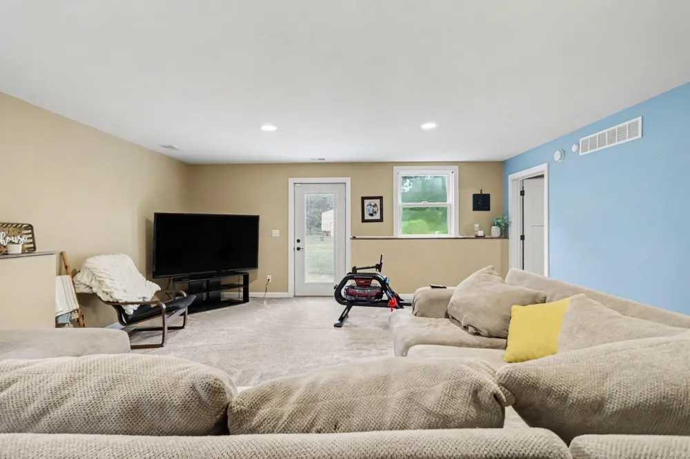 8272 Division Drive Battle Creek, MI 49014