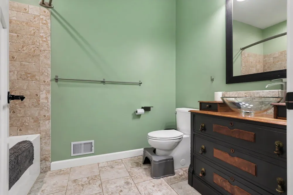 8272 Division Drive Battle Creek, MI 49014