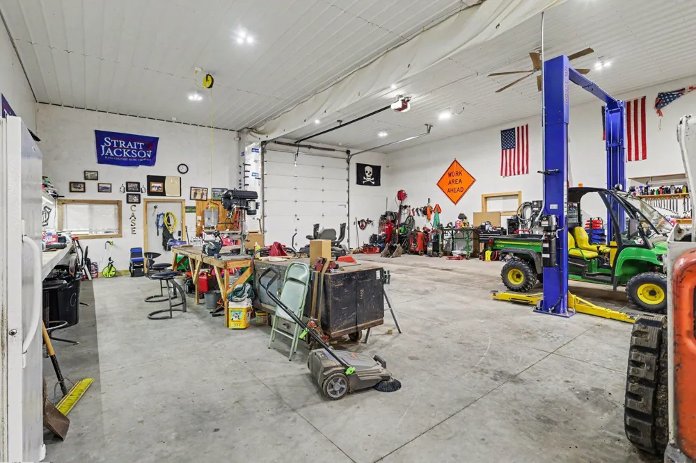 8272 Division Drive Battle Creek, MI 49014