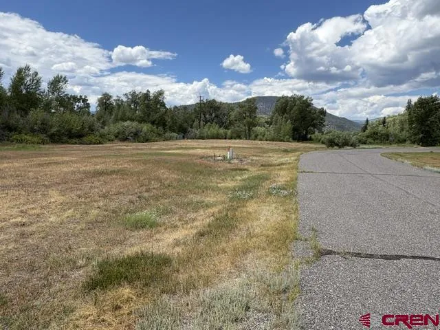 216 W Riverside Court South Fork, CO 81154