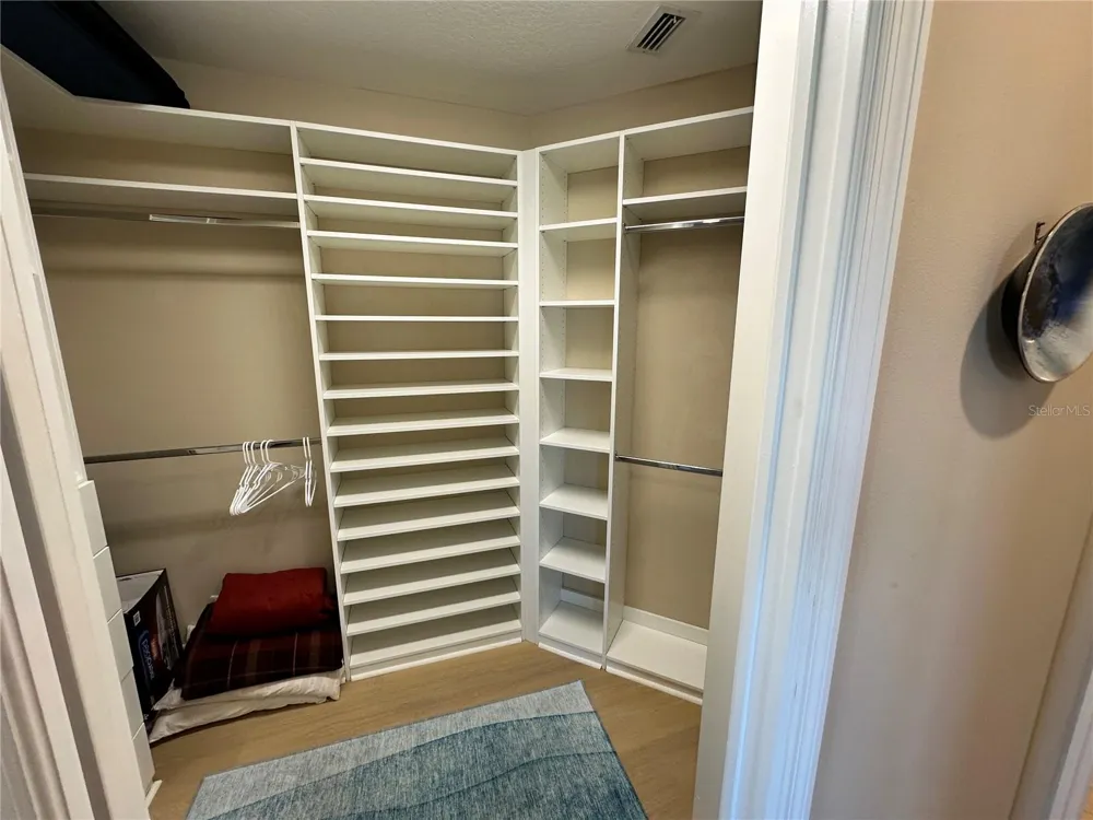 7740 34TH AVE W #202 Bradenton, FL 34209