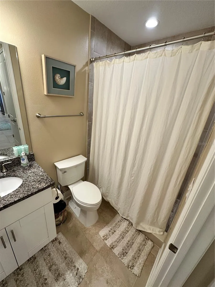 7740 34TH AVE W #202 Bradenton, FL 34209