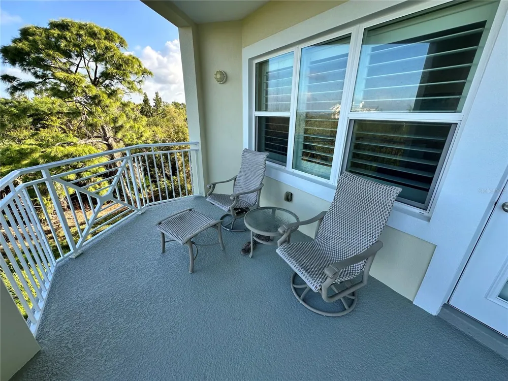 7740 34TH AVE W #202 Bradenton, FL 34209