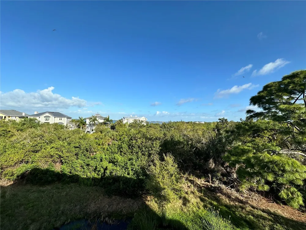 7740 34TH AVE W #202 Bradenton, FL 34209