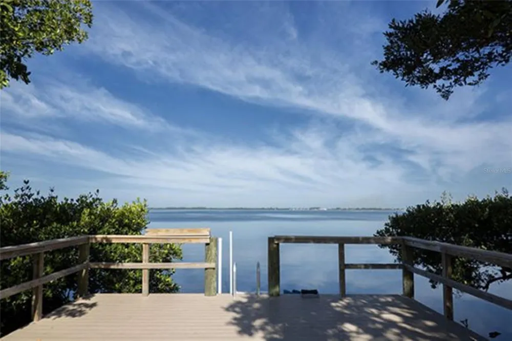7740 34TH AVE W #202 Bradenton, FL 34209