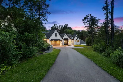 5736 57th Street Cove